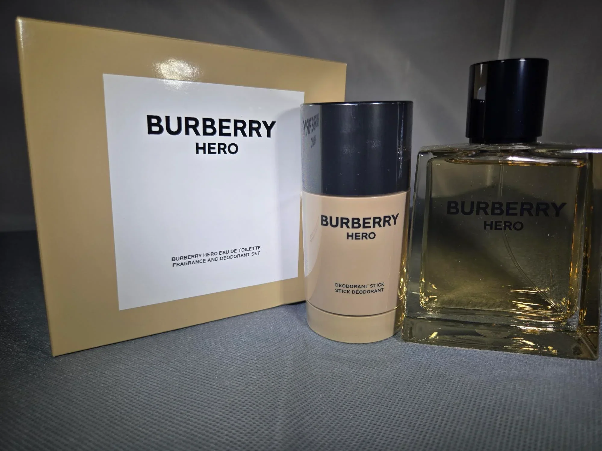 Burberry Hero Eau de Toilette for Men - Image 9